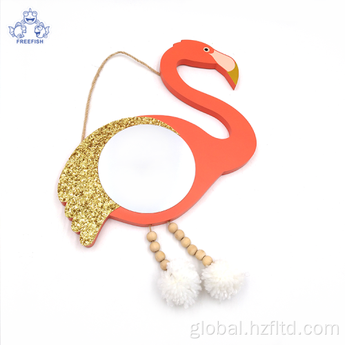 China Flamingo shaped Decorative Hanging Wall Makeup Mirror Supplier